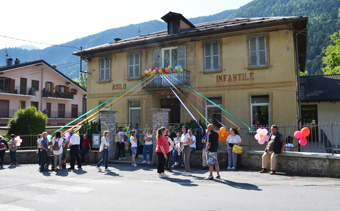 Festa d'addio per l' Asilo di Vanzone, statalizzato dopo oltre cento anni. Foto