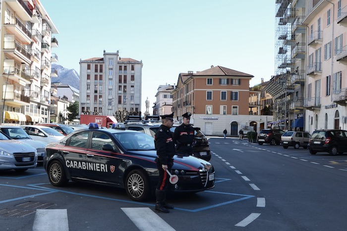 Arrestato il ladro delle agenzie assicurative: s'era fatto un selfie col bottino