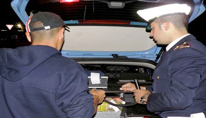 Rifiutano l’alcoltest: via due patenti