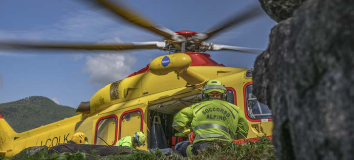 Precipita per dieci metri in un torrente: elisoccorso in azione