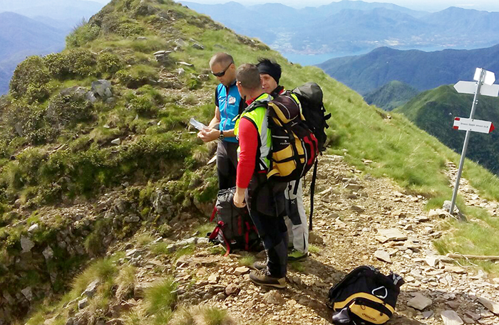 Due cercatori di funghi bloccati in una zona impervia, recuperati dal Soccorso alpino