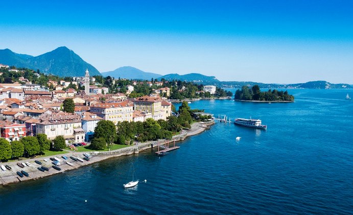 Verbania: stamane tante auto in giro