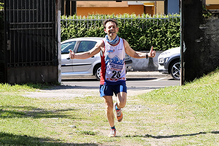 Gli amici dell’Atletica Avis ossolana ricordano Davide Bolognini   