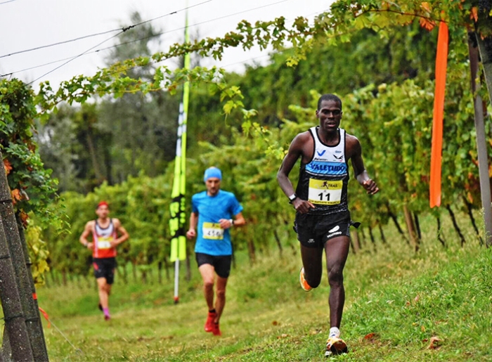 Simukeka primo nella Val Brevettola Sky race