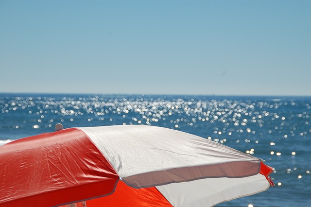 Vacanze: oltre 34 milioni di italiani preparano le valige. Il mare meta preferita. L'indagine di Federalberghi