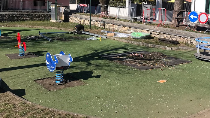 Il parco giochi di Ramate in ristrutturazione, previsti lavori per 50mila euro