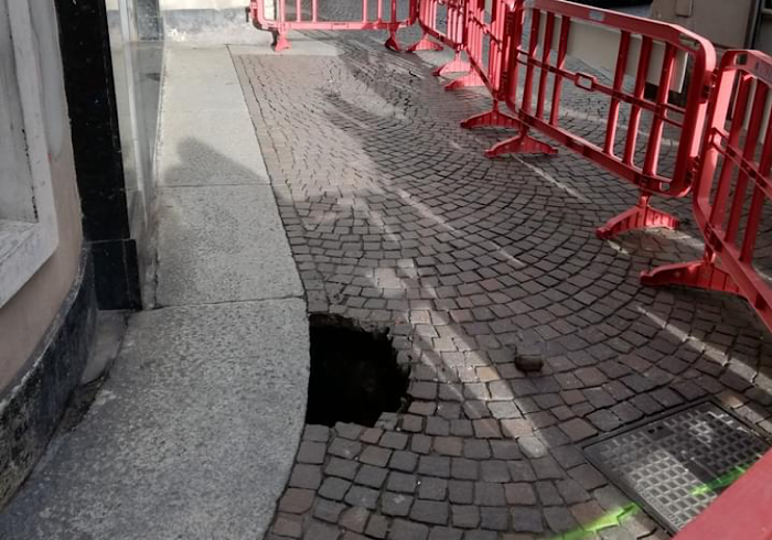 Omegna, cedimento in via Alberganti. Predisposta chiusura