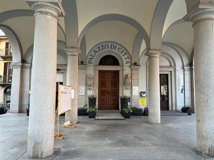 Giunta Omegna: entra Berio e Fratelli d'Italia grida all'inciucio 