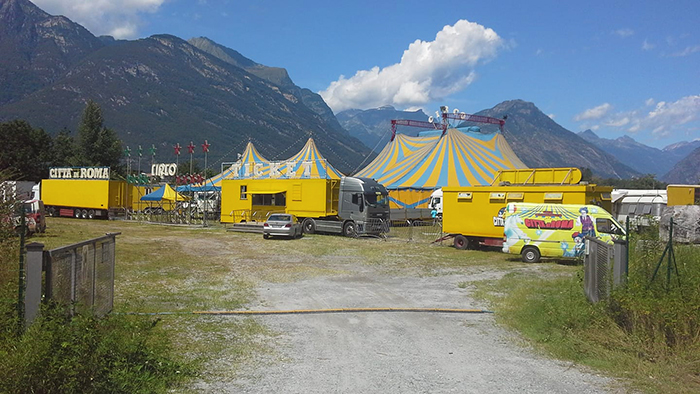 A Domodossola è arrivato il Circo "Città di Roma", una tradizione che si tramanda di generazioni dal 1800. Due ore di show