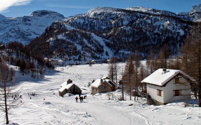 Freddo sino a -15°C al Devero, venerdì in arrivo altra neve sulle Alpi