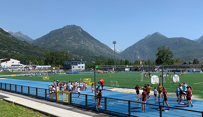 Oltre 600 bambini e circa 200 animatori per la giornata sportiva dei Grest al Curotti. Vince Beura