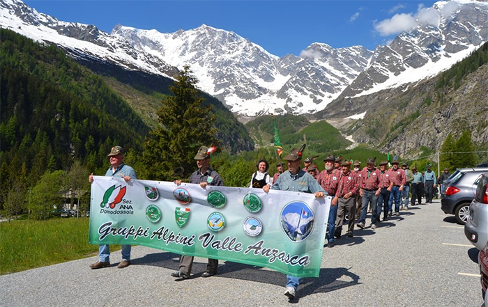 L'orgoglio Alpino a Macugnaga per il 13° raduno dei Gruppi della Valle Anzasca. Fotogallery