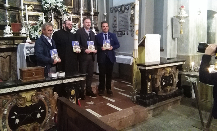 Presentato ad Anzino il libro sul santuario di Sant' Antonio di Padova