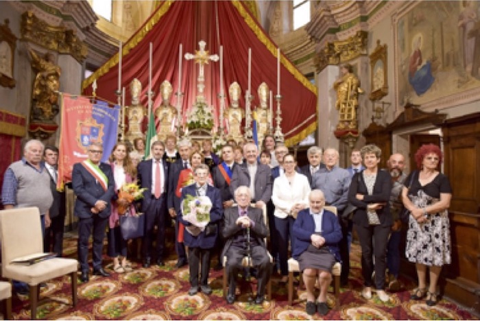 Assegnate le onoreficenze di Anzinese Benemerito 2019, premiati anche i decani del paese 