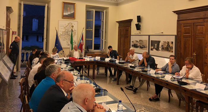 Domo: consiglio comunale senza Pizzi. Rinviata la discussione sulla nomina del nuovo presidente del Cda della Farmacia Comunale