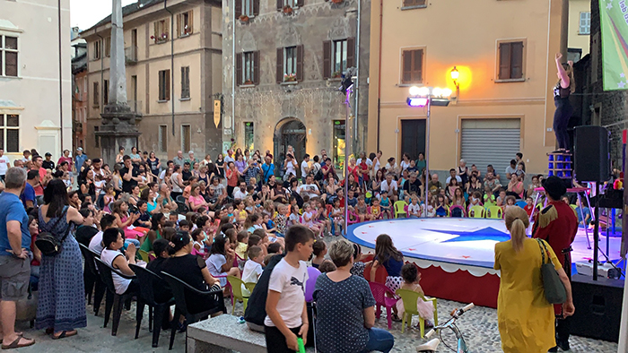 La pioggia non ferma i giovedì d'estate domesi