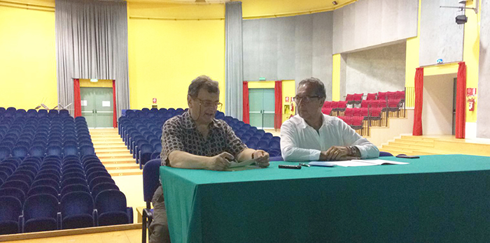Presentata la nuova stagione teatrale alla Fabbrica: tra gli altri Amanda Sandrelli, Ale e Franz, Marco Paolini e Giuseppe Giacobazzi. Video