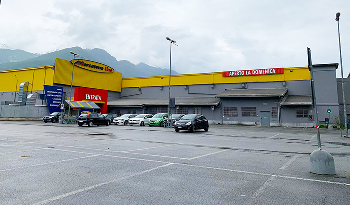Il sindaco Ferroni chiede un tavolo di crisi per la Mercatone Uno: "licenziamento improvvido per tempistica e modalità"