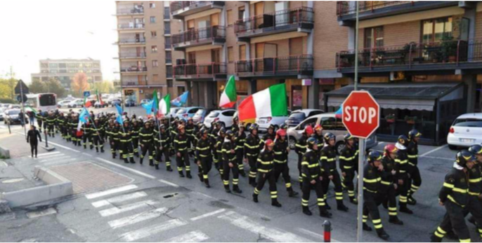 Vigili del Fuoco in piazza contro le disparità salariali 