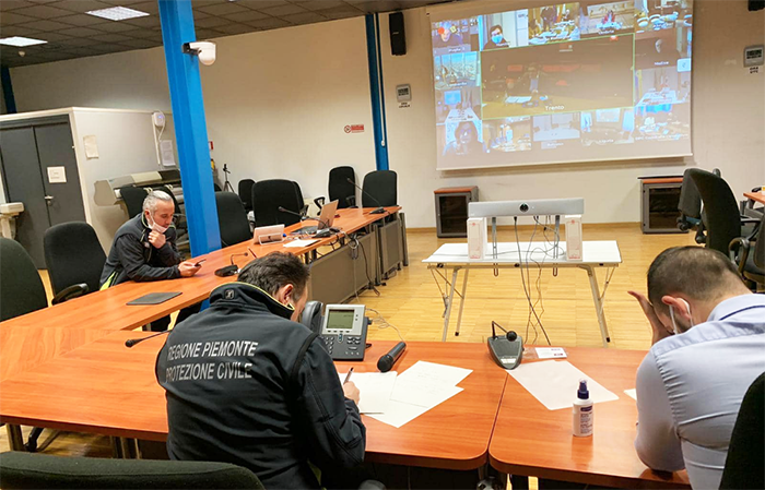 Prodotti piemontesi in dono all'Unità di Crisi regionale per allietare la Pasqua di quanti vi lavoreranno 24 ore su 24