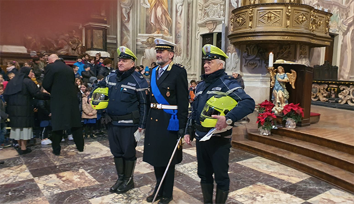 Encomio a tre agenti della polizia locale domese: hanno preso un ladro identificandolo con la telecamera e trovandolo in stazione