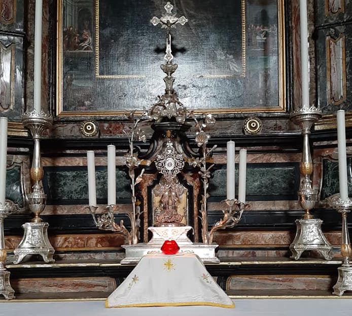 Anzino: esposte le reliquie di sant'Antonio e la statua di San Giuseppe per far cessare l'epidemia 