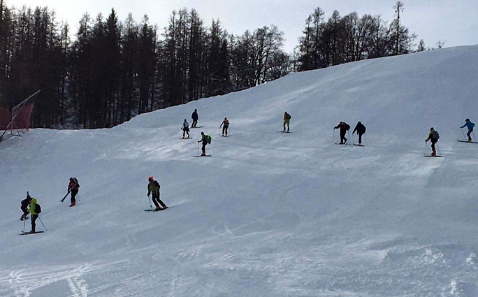 Con gli sci sulle piste al Lusentino violando la zona rossa. Multati dai carabinieri