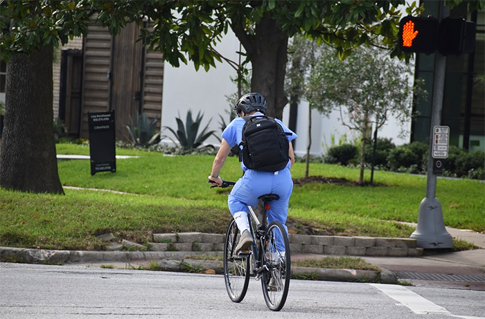 Corretto uso della bicicletta, le indicazioni della polizia locale di Domodossola