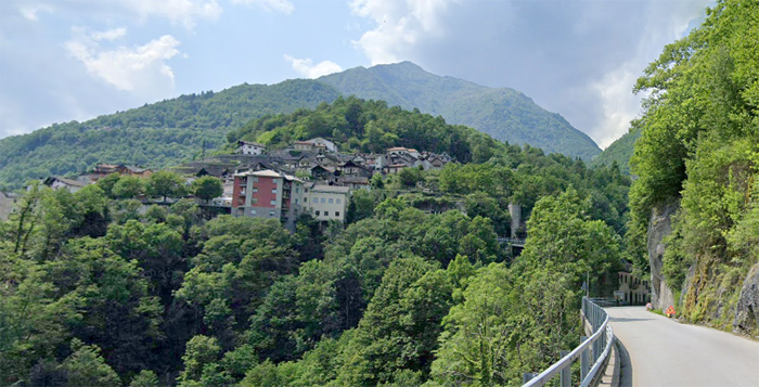 Atti di vandalismo a Montescheno: rubati cartelli, anche della piazzola di emergenza dell'elicottero