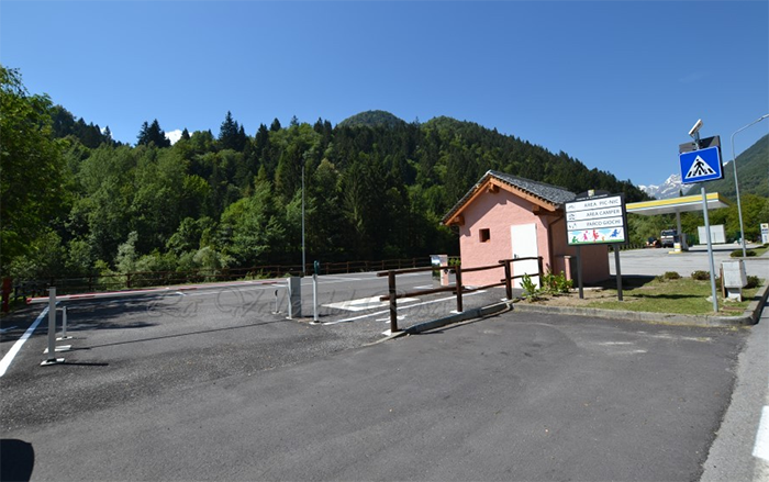 Valle Anzasca. nuova area camper con sei posti per la sosta. Foto