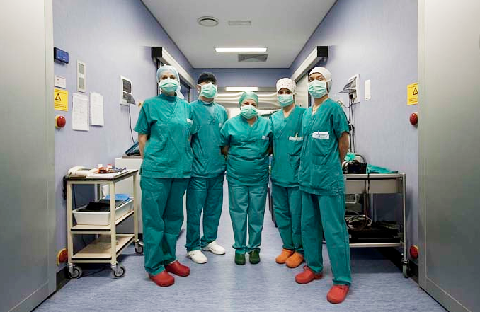 Onorificenza per i sanitari impegnati nell’emergenza: riconoscimento al merito civile, domenica la consegna ai medici cubani