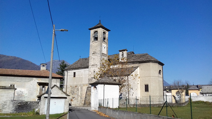 Malore mentre ascolta la messa. Ottantenne portato in ospedale