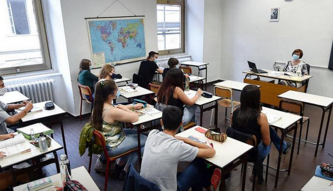 Hotspot scolastici: oggi un tampone ad uno studente del Vco risultato negativo. In Piemonte sono stati 502. I dati