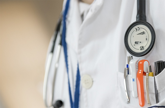 In pensione il medico di medicina generale Claudio Ravandoni
