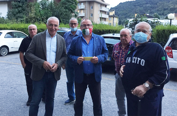 Sopralluogo alle Case popolari di via Romita del presidente dell'Atc Luigi Songa. Si dovrà intervenire