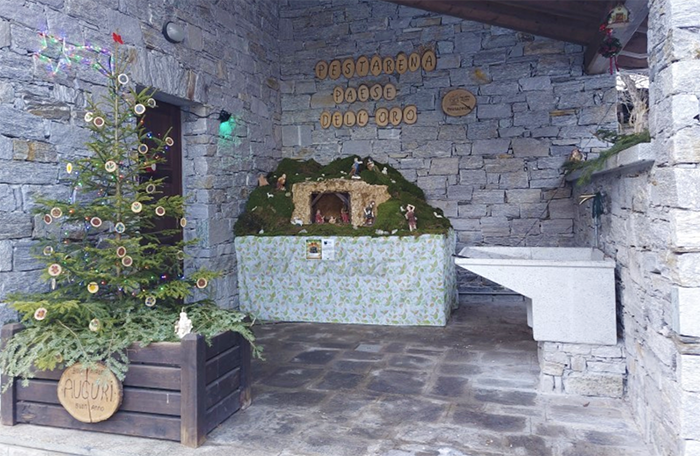 Il presepe del minatore al lavatoio di Pestarena. Foto