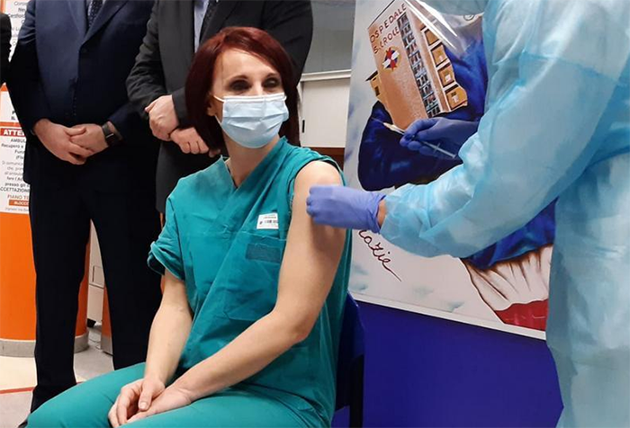 Sono 3580 i vaccinati odierni in Piemonte. A 747 è stata somministrata la seconda dose