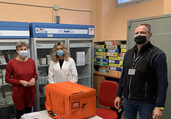 Adesione al 70% tra gli operatori sanitari al Castelli e San Biagio per il vaccino anticovid. Domenica si comincia