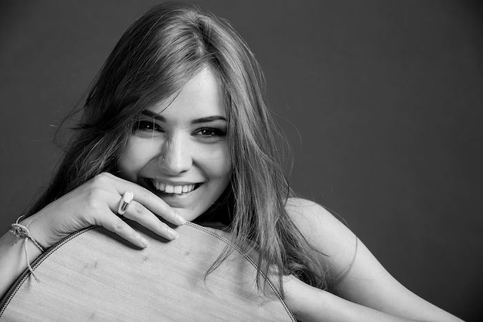 Genova per Voi: la verbanese Edith Brinca in finale al talent per cantautori 