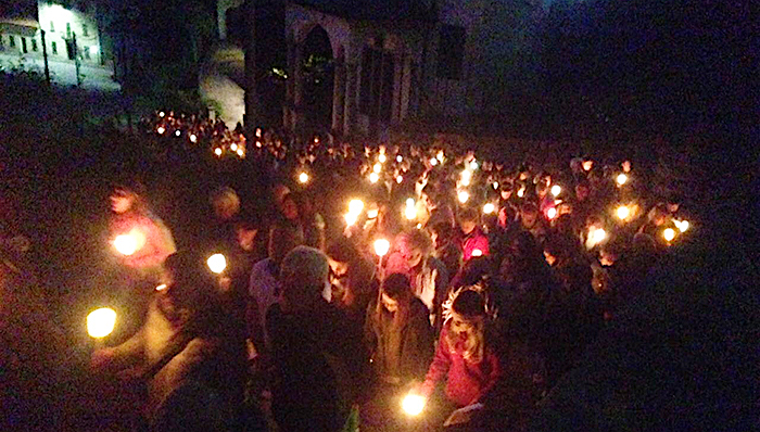 Fede ed arte per la solenne Via Crucis del Venerdì Santo al Calvario di Domodossola