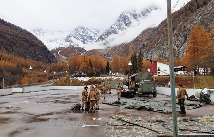 A Macugnaga i militari della Brigata Alpina Taurinense per esercitazioni. FOTO