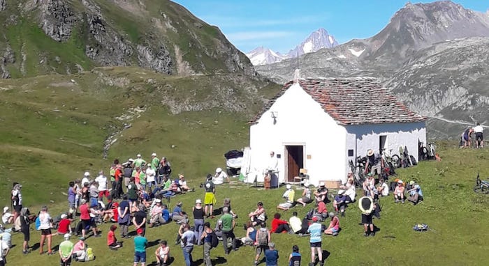 Torna l'incontro dell'amicizia al passo San Giacomo tra le comunità di Formazza e Bedretto 