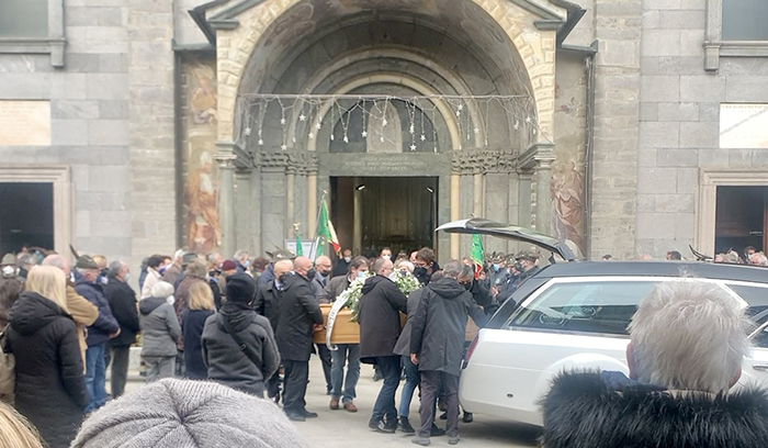 In Collegiata l'addio a Piero Cassani