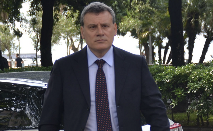  L'ex assessore domese Vincenzo Ronca muore precipitando dal balcone
