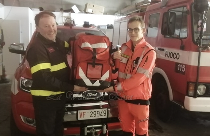 Un nuovo zaino per il soccorso sanitario ai Vigli del fuoco di Macugnaga