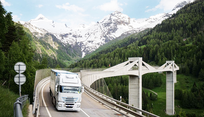 Sono 11 mila i camion con merci pericolose che passano ogni anno dal Sempione
