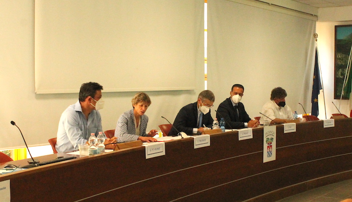 De Ambrogi (Pd): i sindaci hanno capito l'inganno e hanno detto no a due finti ospedali 