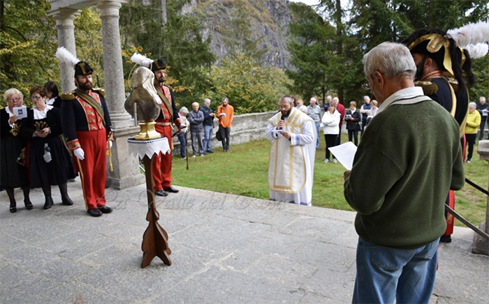 Al Santuario di Bannio per i 400 anni della Milizia. Mercoledì l'effige della Madonna dal Papa. Foto