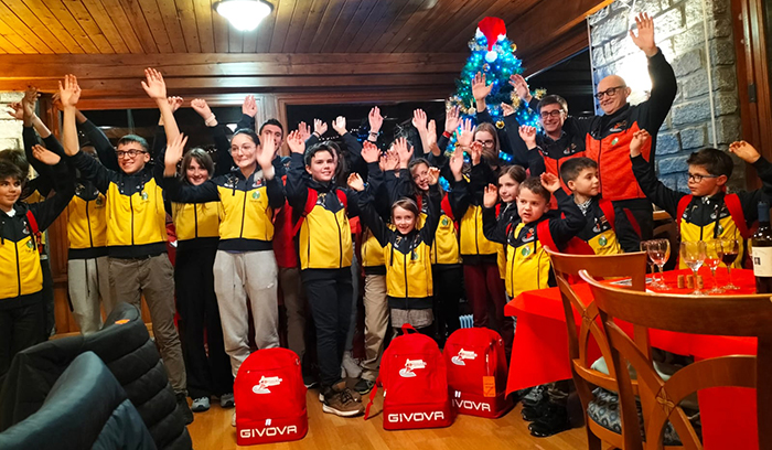 L'Atletica Ossolana Vigezzo ha presentato il nuovo materiale tecnico 2024