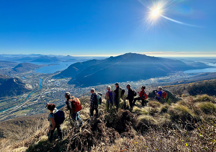 Con Gianpaolo Fabbri al Monte Cerano, per uno dei panorami più bello sui laghi. Foto